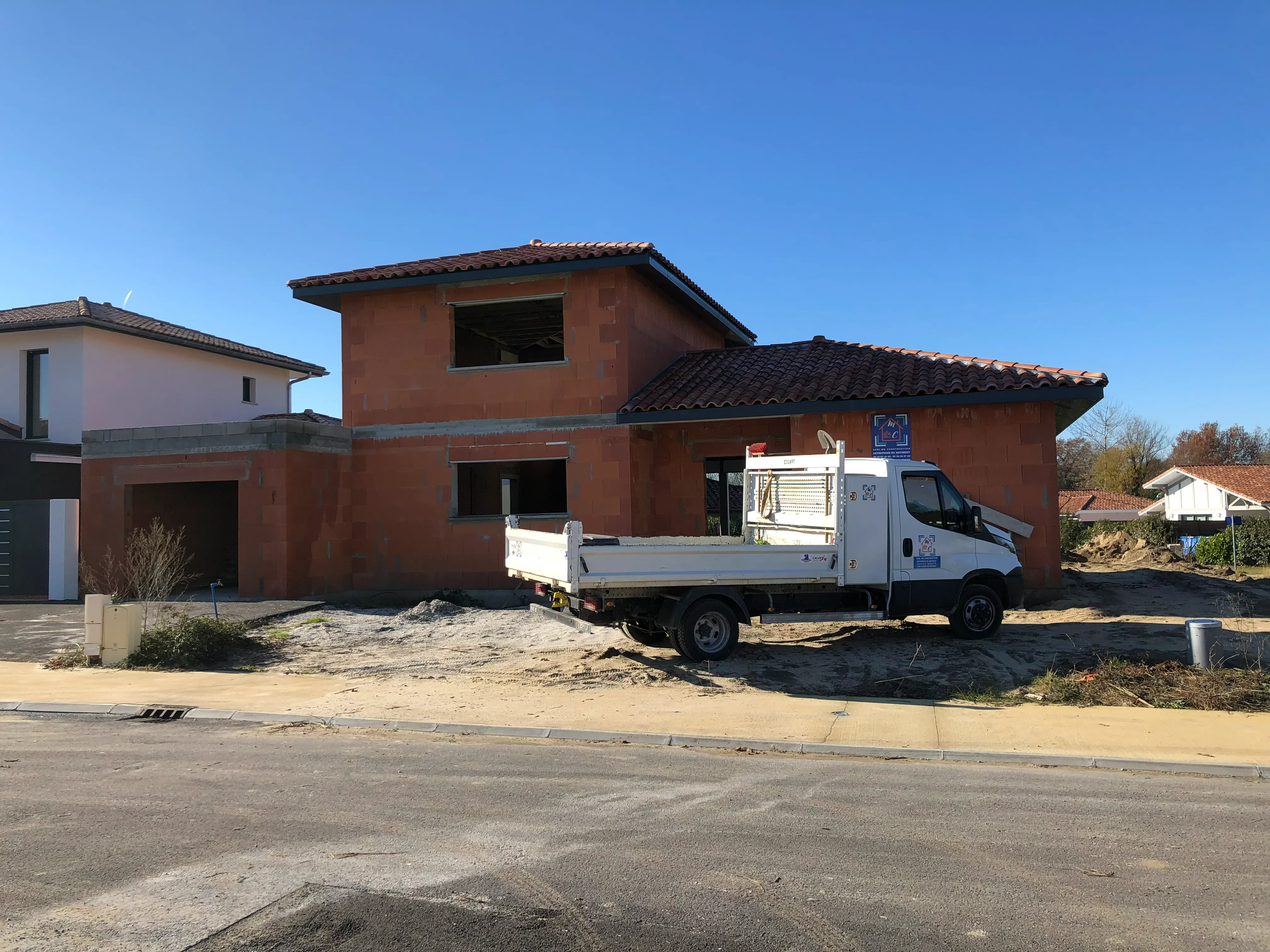 Maison neuve - Tosse